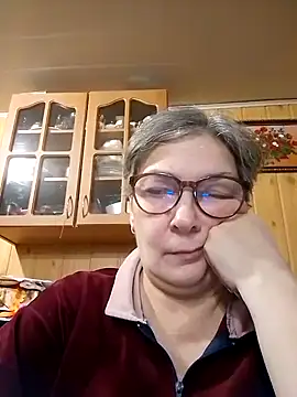 Snapshot of IrinaSweet54 chatting on 01/10/25, 10:06 IrinaSweet54 online show from 01/10/25, 10:06