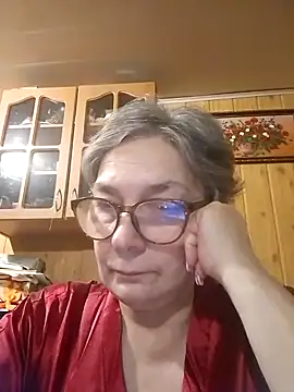 Snapshot of IrinaSweet54 chatting on 01/11/25, 03:42 IrinaSweet54 online show from 01/11/25, 03:42