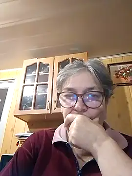 Snapshot of IrinaSweet54 chatting on 01/12/25, 03:03 IrinaSweet54 online show from 01/12/25, 03:03