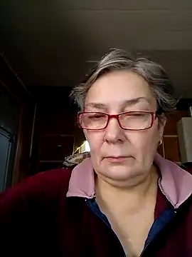 Snapshot of IrinaSweet54 chatting on 01/18/25, 09:13 IrinaSweet54 online show from 01/18/25, 09:13