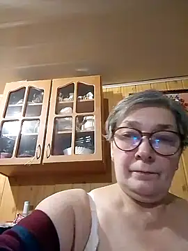 Snapshot of IrinaSweet54 chatting on 01/30/25, 05:28 IrinaSweet54 online show from 01/30/25, 05:28