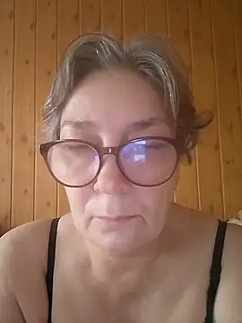 Snapshot of IrinaSweet54 chatting on 02/11/25, 08:05 IrinaSweet54 online show from 02/11/25, 08:05