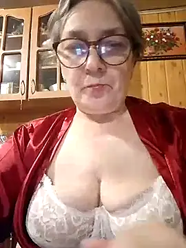 Snapshot of IrinaSweet54 chatting on 02/17/25, 08:47 IrinaSweet54 online show from 02/17/25, 08:47