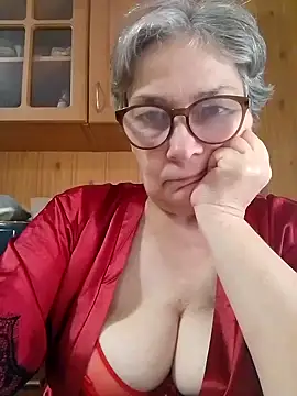 Snapshot of IrinaSweet54 chatting on 09/09/25, 05:29 IrinaSweet54 online show from 09/09/25, 05:29