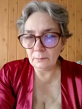 Snapshot of IrinaSweet54 chatting on 10/15/25, 08:36 IrinaSweet54 online show from 10/15/25, 08:36