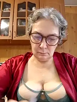 Snapshot of IrinaSweet54 chatting on 10/23/25, 08:35 IrinaSweet54 online show from 10/23/25, 08:35