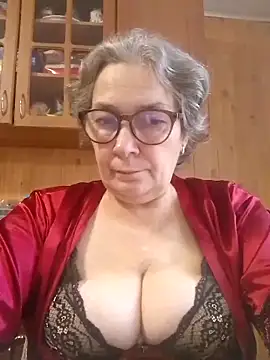 Snapshot of IrinaSweet54 chatting on 11/16/25, 08:20 IrinaSweet54 online show from 11/16/25, 08:20