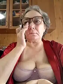 Snapshot of IrinaSweet54 chatting on 11/25/25, 08:36 IrinaSweet54 online show from 11/25/25, 08:36