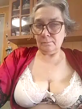 Snapshot of IrinaSweet54 chatting on 02/08/26, 08:29 IrinaSweet54 online show from 02/08/26, 08:29