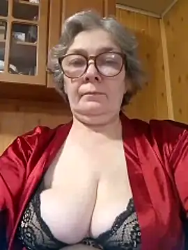 Snapshot of IrinaSweet54 chatting on 03/18/26, 08:17 IrinaSweet54 online show from 03/18/26, 08:17