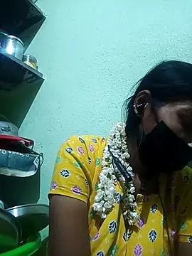 Snapshot of anusiya01 chatting on 02/23/25, 05:18 anusiya01 online show from 02/23/25, 05:18