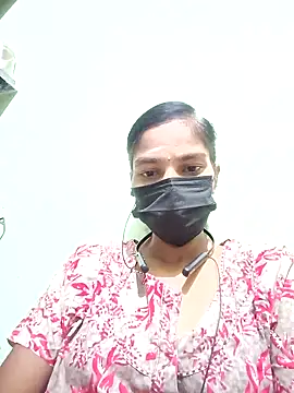 Snapshot of anusiya01 chatting on 03/01/25, 01:51 anusiya01 online show from 03/01/25, 01:51