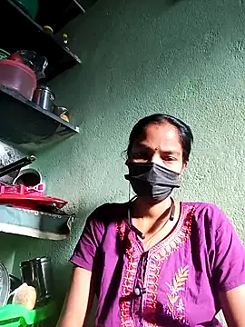 Snapshot of anusiya01 chatting on 03/04/25, 02:49 anusiya01 online show from 03/04/25, 02:49