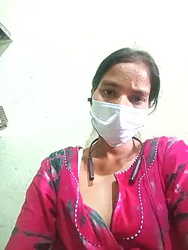 Snapshot of anusiya01 chatting on 11/16/25, 09:04 anusiya01 online show from 11/16/25, 09:04