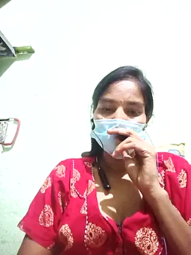 Snapshot of anusiya01 chatting on 11/24/25, 03:01 anusiya01 online show from 11/24/25, 03:01