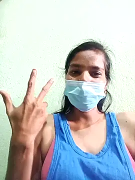 Snapshot of anusiya01 chatting on 12/05/25, 04:32 anusiya01 online show from 12/05/25, 04:32