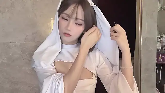 Snapshot of -XunMengLong- chatting on 11/28/25, 04:53 -XunMengLong- online show from 11/28/25, 04:53