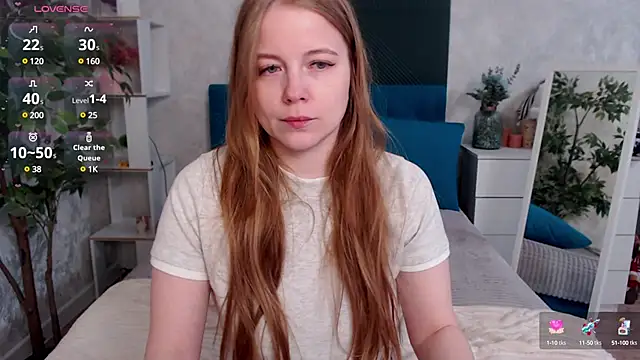 Snapshot of JennyyHot chatting on 03/15/25, 06:03 JennyyHot online show from 03/15/25, 06:03