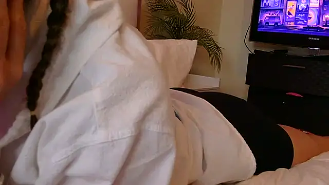 Snapshot of Sexyhottpunani chatting on 07/12/26, 01:24 Sexyhottpunani online show from 07/12/26, 01:24