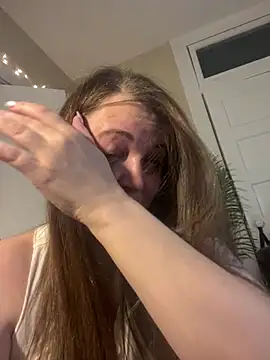 Snapshot of KaliRain69 chatting on 02/01/25, 03:52 KaliRain69 online show from 02/01/25, 03:52