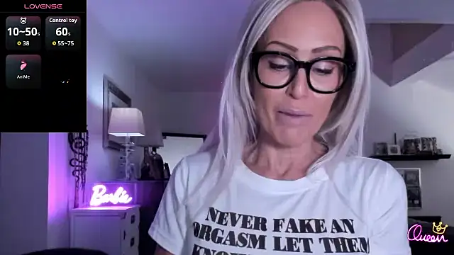 VelvetBarbie online show from 02/21/26, 10:22