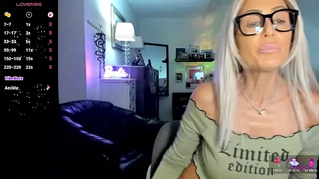 VelvetBarbie online show from 03/15/26, 06:03