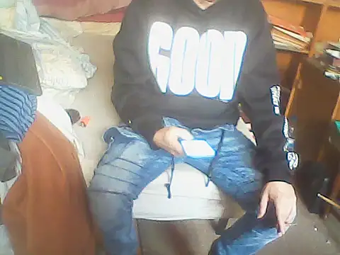 Snapshot of HOTMENVERYHOT chatting on 04/20/26, 10:07 HOTMENVERYHOT online show from 04/20/26, 10:07