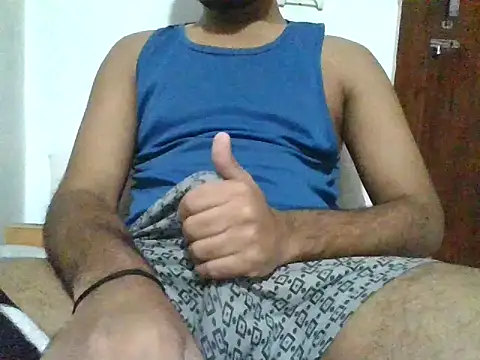 Snapshot of Rohan_200219 chatting on 12/19/25, 07:04 Rohan 200219 online show from 12/19/25, 07:04