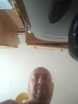 Snapshot of intx800 chatting on 06/07/26, 04:27 intx800 online show from 06/07/26, 04:27