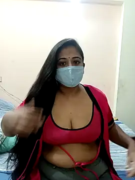 Snapshot of DIZZLING_DIVA chatting on 12/24/24, 07:00 DIZZLING DIVA online show from 12/24/24, 07:00