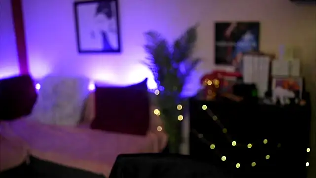 Snapshot of Bellis_Perenis chatting on 10/07/25, 03:31 Bellis Perenis online show from 10/07/25, 03:31