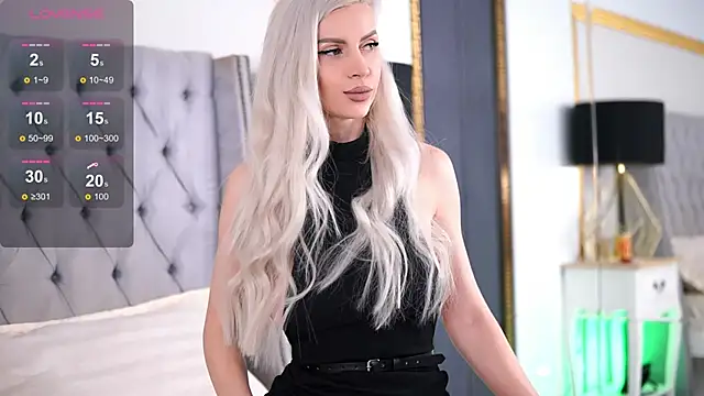 Snapshot of KiaHarper chatting on 02/14/25, 10:36 KiaHarper online show from 02/14/25, 10:36