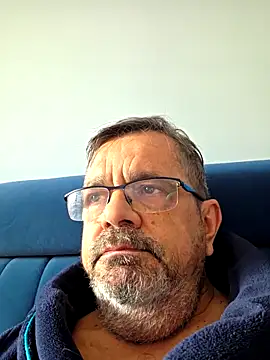 axecoman60 online show from 02/04/26, 08:42