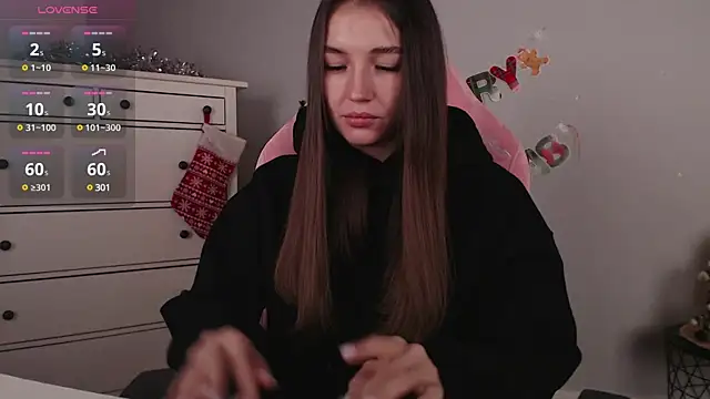 Snapshot of Bellla_Haddid chatting on 12/31/24, 01:57 Bellla Haddid online show from 12/31/24, 01:57