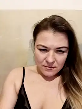 LunikaLunaX online show from 02/11/25, 06:22