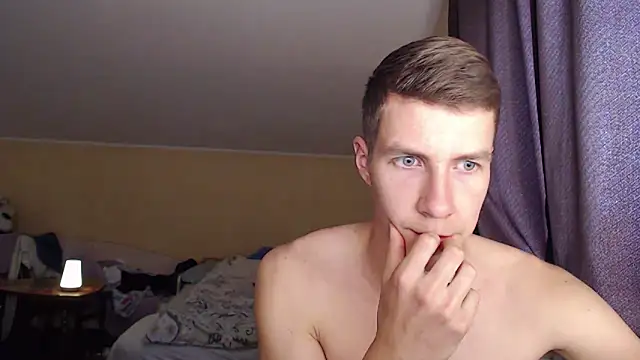 Snapshot of Chris_Brien chatting on 10/15/25, 08:14 Chris Brien online show from 10/15/25, 08:14