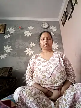 Snapshot of Kavya_kapoor chatting on 02/19/25, 02:23 Kavya kapoor online show from 02/19/25, 02:23