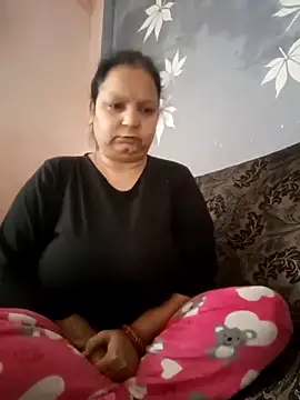 Snapshot of Kavya_kapoor chatting on 02/20/25, 02:18 Kavya kapoor online show from 02/20/25, 02:18