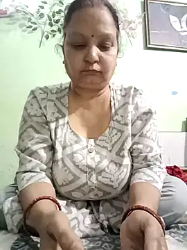Snapshot of Kavya_kapoor chatting on 02/20/25, 05:18 Kavya kapoor online show from 02/20/25, 05:18