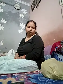 Snapshot of Kavya_kapoor chatting on 02/22/25, 01:35 Kavya kapoor online show from 02/22/25, 01:35