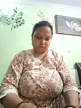 Snapshot of Kavya_kapoor chatting on 02/23/25, 06:12 Kavya kapoor online show from 02/23/25, 06:12
