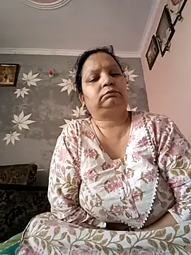 Snapshot of Kavya_kapoor chatting on 02/24/25, 02:08 Kavya kapoor online show from 02/24/25, 02:08
