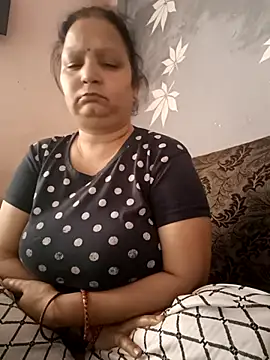 Snapshot of Kavya_kapoor chatting on 03/13/25, 01:54 Kavya kapoor online show from 03/13/25, 01:54