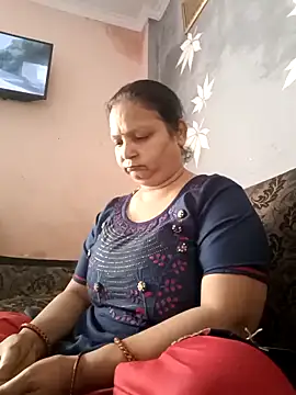 Snapshot of Kavya_kapoor chatting on 03/19/25, 02:16 Kavya kapoor online show from 03/19/25, 02:16