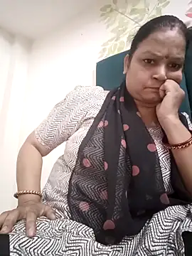 Snapshot of Kavya_kapoor chatting on 09/23/25, 07:55 Kavya kapoor online show from 09/23/25, 07:55