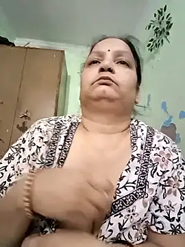 Snapshot of Kavya_kapoor chatting on 09/28/25, 05:07 Kavya kapoor online show from 09/28/25, 05:07