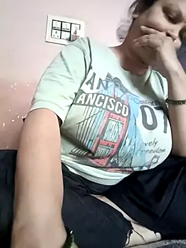 Kavya kapoor online show from 02/16/26, 03:35