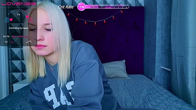 Snapshot of NellyStorm chatting on 02/14/25, 11:20 NellyStorm online show from 02/14/25, 11:20