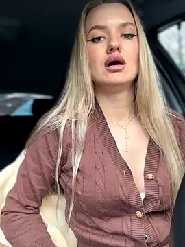 Snapshot of Devill_Angel_ chatting on 12/18/25, 10:21 Devill Angel online show from 12/18/25, 10:21