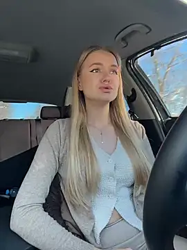 Snapshot of Devill_Angel_ chatting on 02/14/26, 09:17 Devill Angel online show from 02/14/26, 09:17